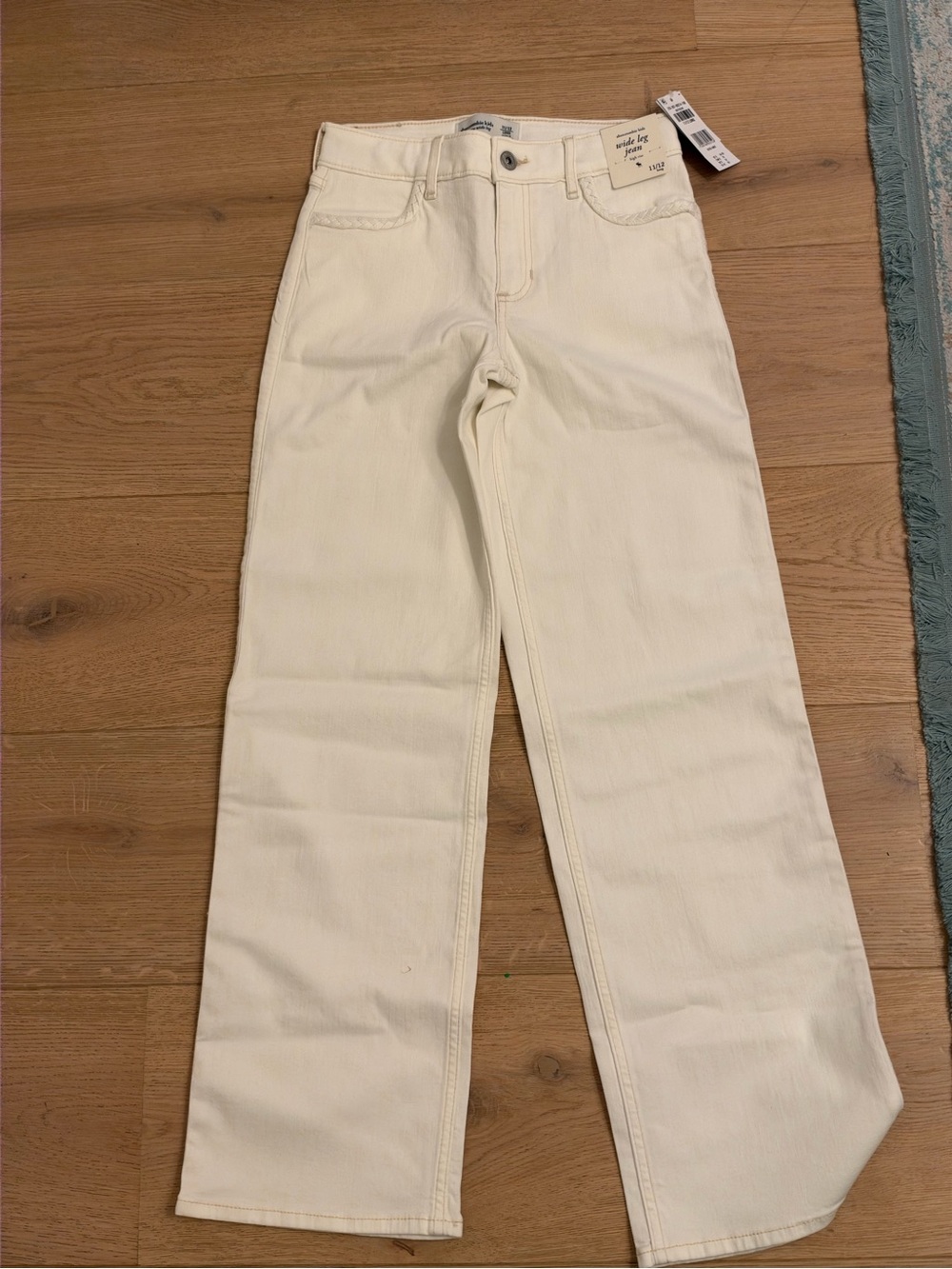 Abercrombie Kids white size 11/12 long Wide Leg Jeans